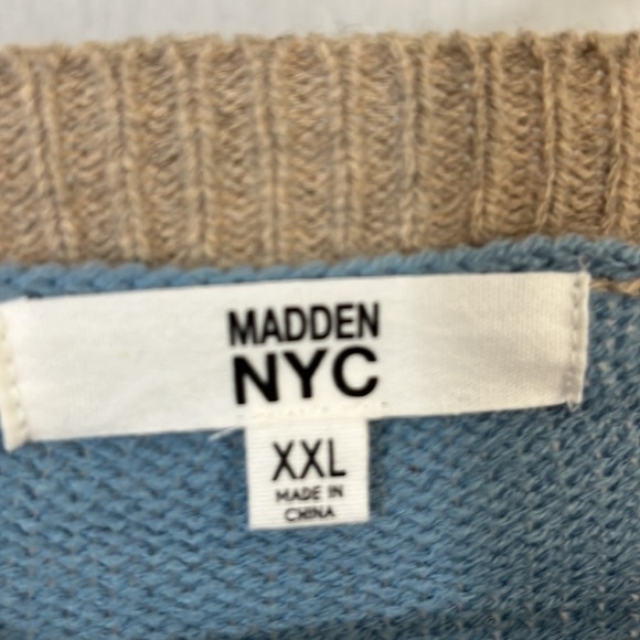 Madden NYC Cropped Knit Sweater Size XXL Tan Blue Mountain Winter Scene Ski - Picture 3 of 5